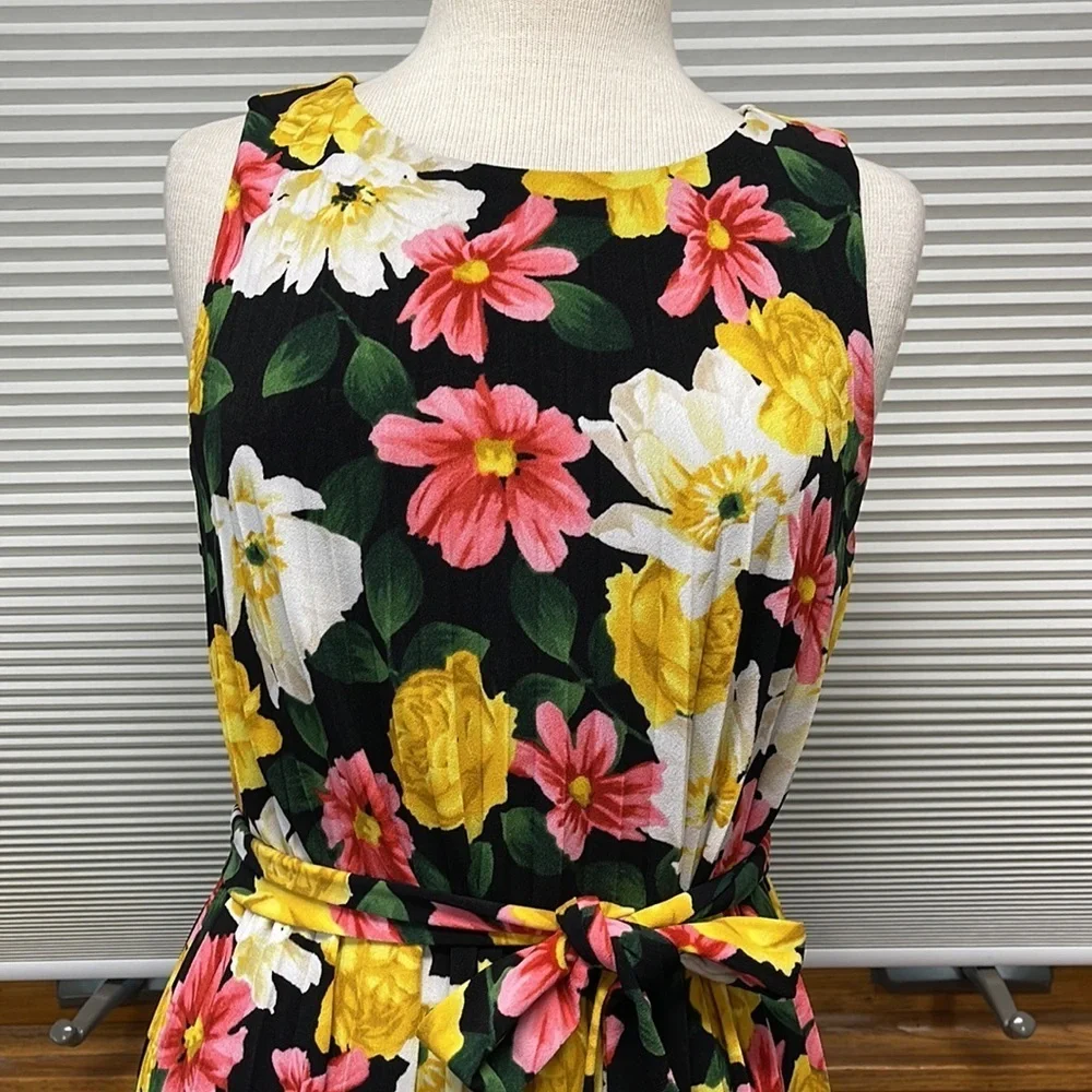 T Tahari Black Floral Print Sleeveless Pleated Belted Midi Dress Size Medium - Picture 4 of 12